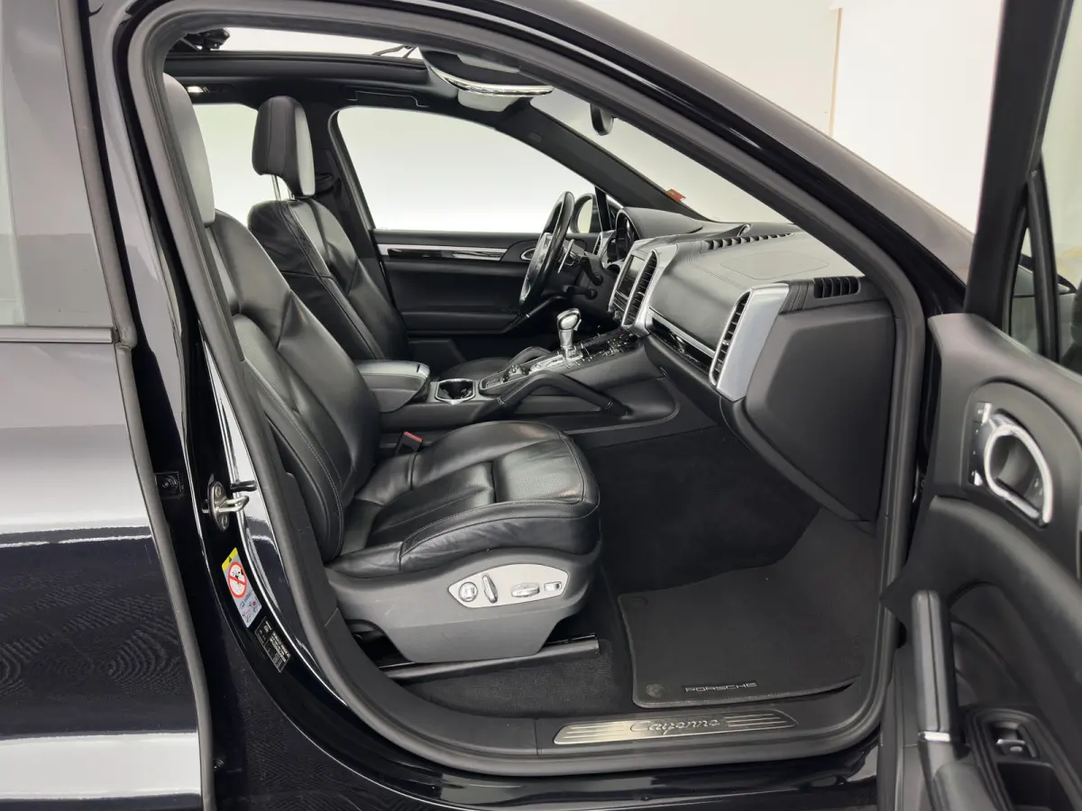 3.0 D Aut. *PANO | LEATHER | XENON-PLUS | SPORT-CHRONO | HEATED-COMFORTSEATS | BOSE-SOUND | MEMORY-PACK |  AIR-SUSPENSION | NAVI-FULLMAP | TOWBAR | LANE-ASSIST | SHIFT-PADDLES | 18''ALU*