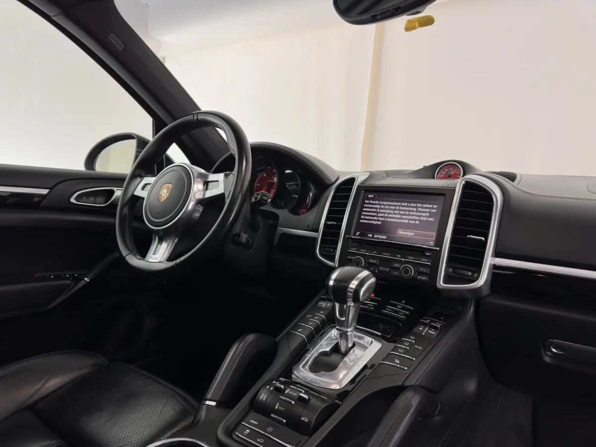 3.0 D Aut. *PANO | LEATHER | XENON-PLUS | SPORT-CHRONO | HEATED-COMFORTSEATS | BOSE-SOUND | MEMORY-PACK |  AIR-SUSPENSION | NAVI-FULLMAP | TOWBAR | LANE-ASSIST | SHIFT-PADDLES | 18''ALU*