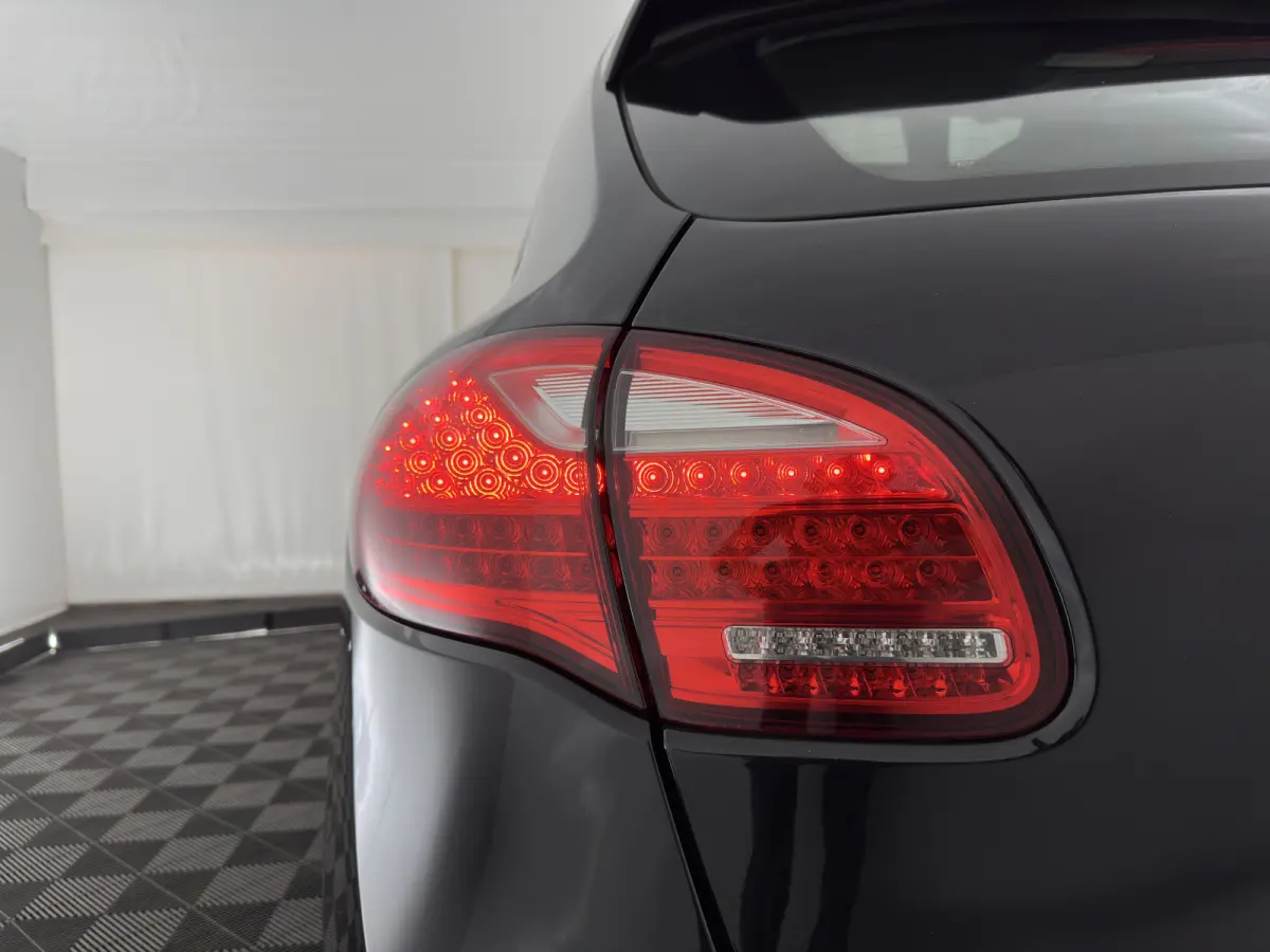 3.0 D Aut. *PANO | LEATHER | XENON-PLUS | SPORT-CHRONO | HEATED-COMFORTSEATS | BOSE-SOUND | MEMORY-PACK |  AIR-SUSPENSION | NAVI-FULLMAP | TOWBAR | LANE-ASSIST | SHIFT-PADDLES | 18''ALU*