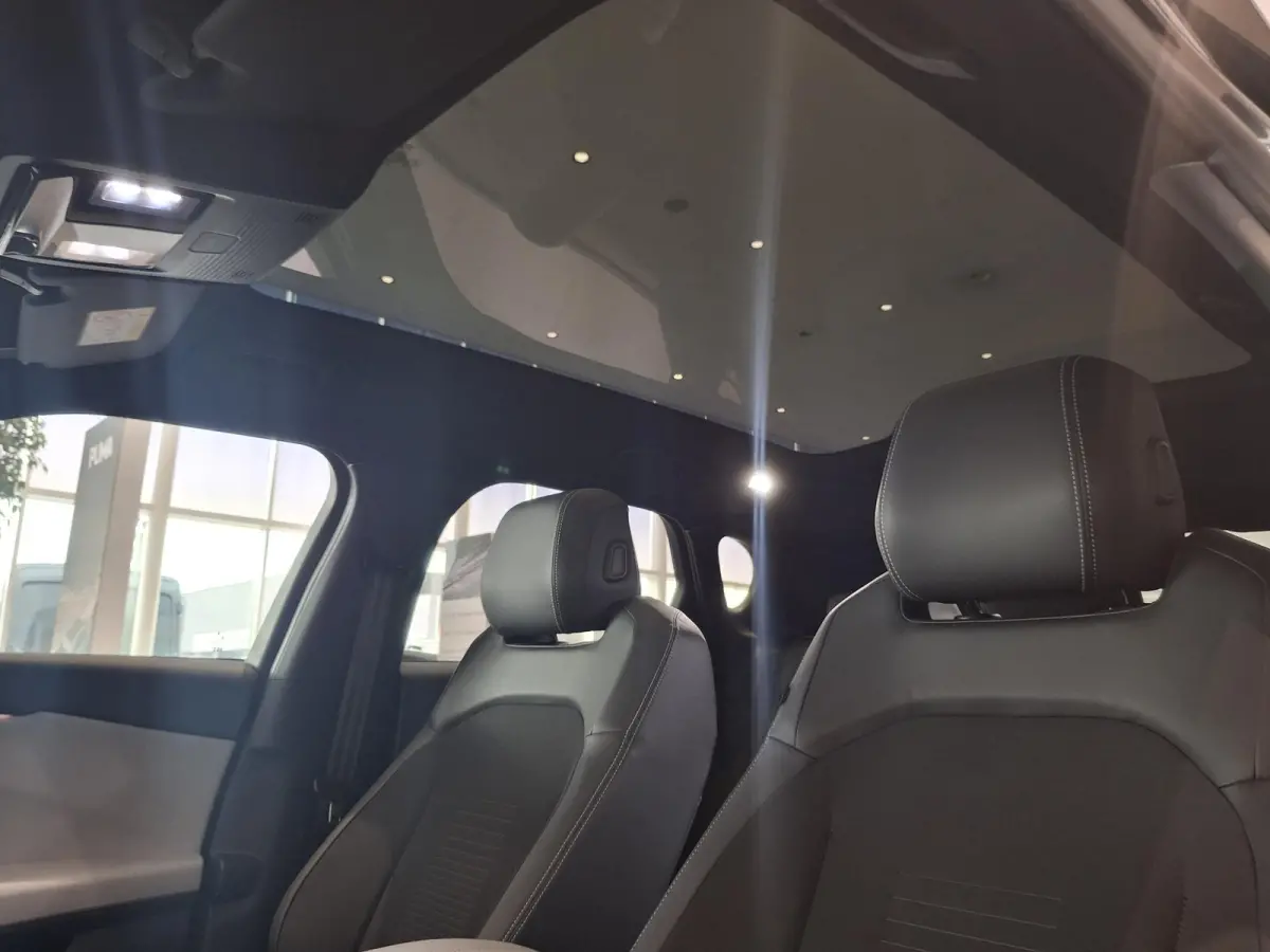 Premium Extended Range RWD 79 kWh | NIEUW TE BESTELLEN | PANORAMADAK | 360 GRADEN CAMERA | HEAD-UP DISPLAY | 18-WEG VERSTELBARE AGR-STOELEN | VERWARMBARE STOELEN EN STUUR | 20 INCH VELGEN |