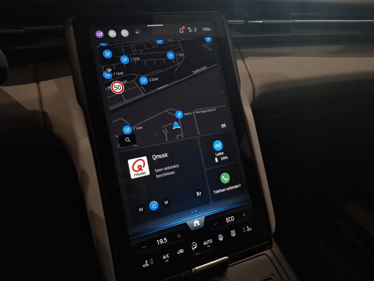 Premium Extended Range RWD 79 kWh | NIEUW TE BESTELLEN | PANORAMADAK | 360 GRADEN CAMERA | HEAD-UP DISPLAY | 18-WEG VERSTELBARE AGR-STOELEN | VERWARMBARE STOELEN EN STUUR | 20 INCH VELGEN |