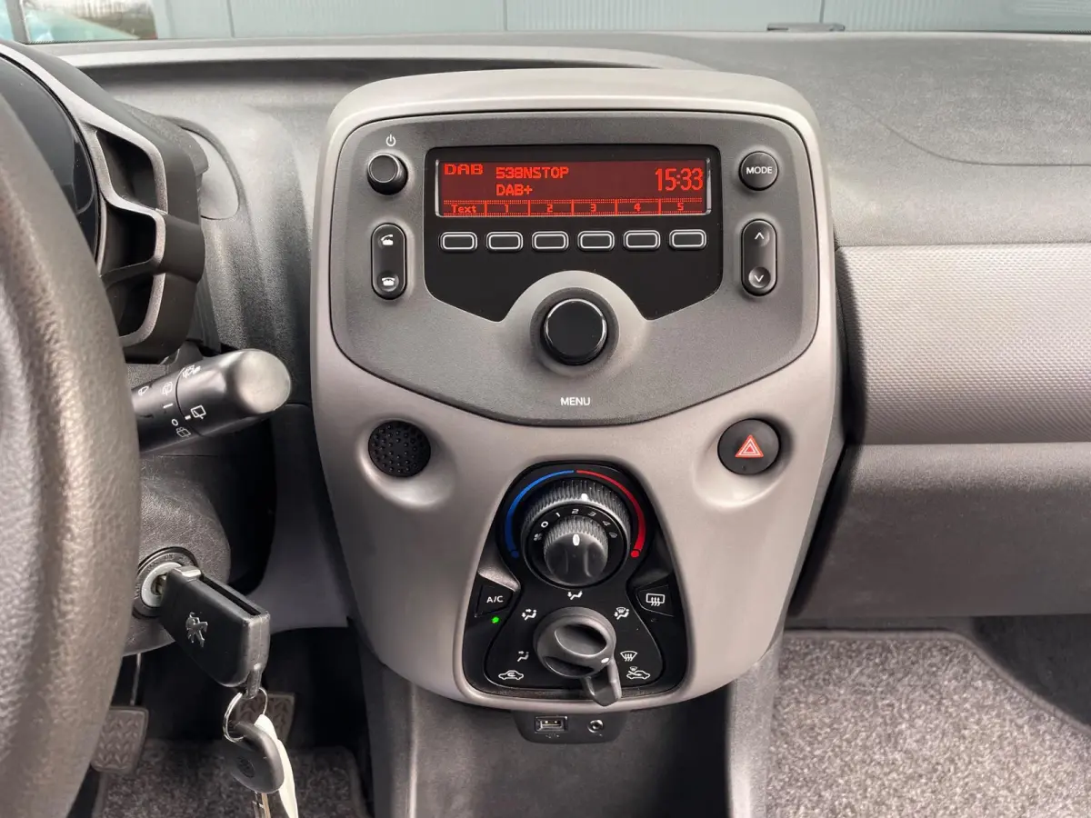 1.0 e-VTi Active NL.Auto/Airco/Bluetooth/Elc.Pakket/5Deurs/1Ste Eigenaar/Dealer Onderhouden
