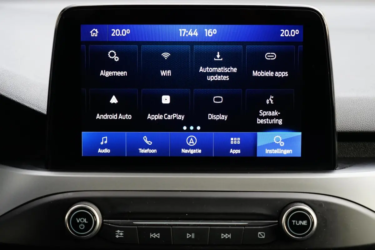 1.0 EcoBoost Hybrid Titanium Style, stoelverw.
