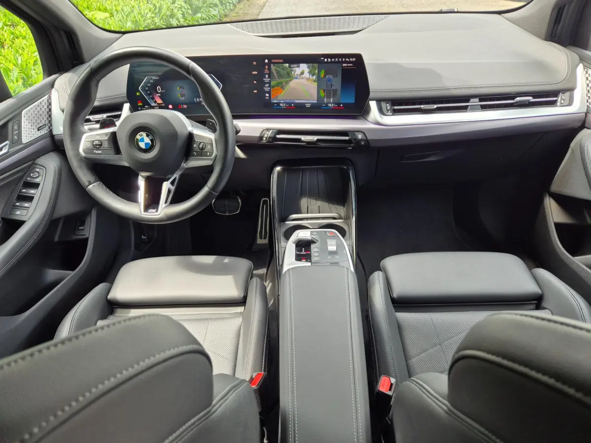 M Sport CarPlay Trekhaak ACC Line Assist CarPlay Cam H&K Sparkling copper grey Fabriek garantie 26