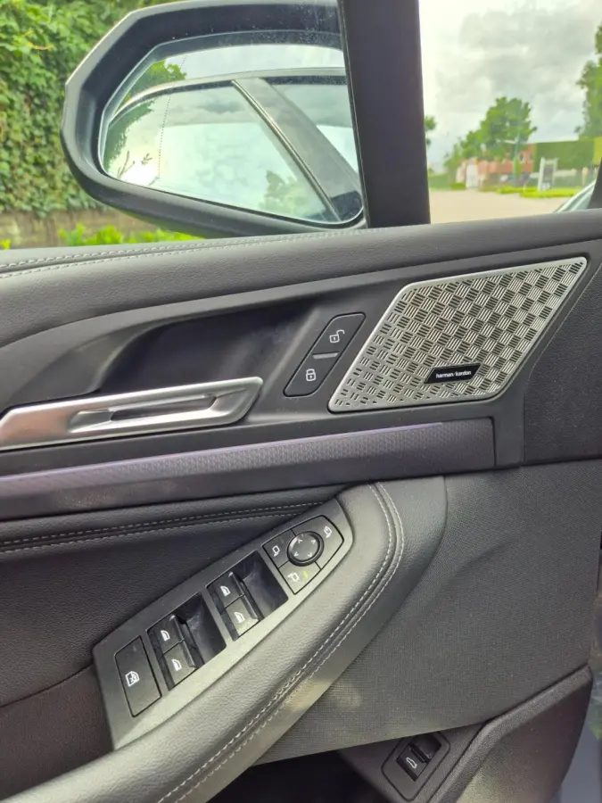 M Sport CarPlay Trekhaak ACC Line Assist CarPlay Cam H&K Sparkling copper grey Fabriek garantie 26