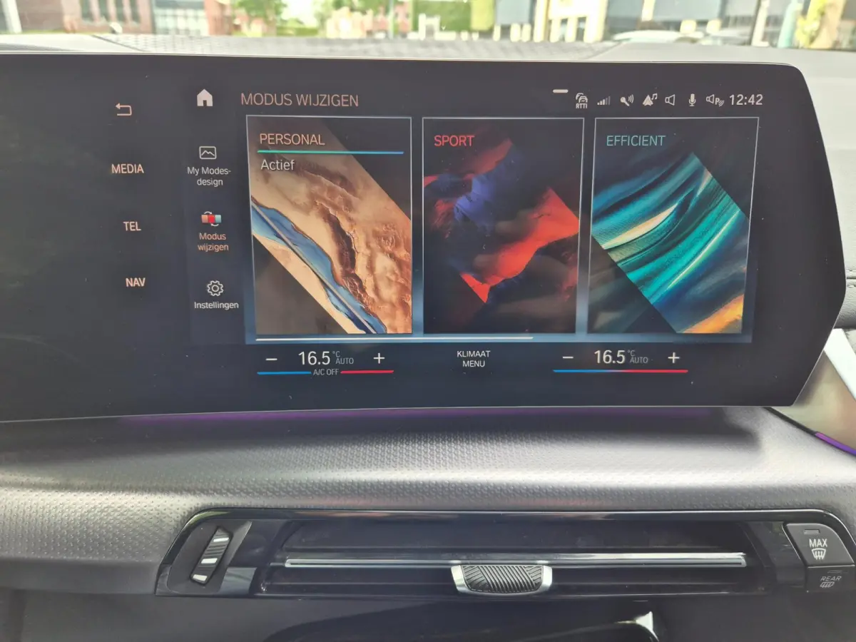 M Sport CarPlay Trekhaak ACC Line Assist CarPlay Cam H&K Sparkling copper grey Fabriek garantie 26