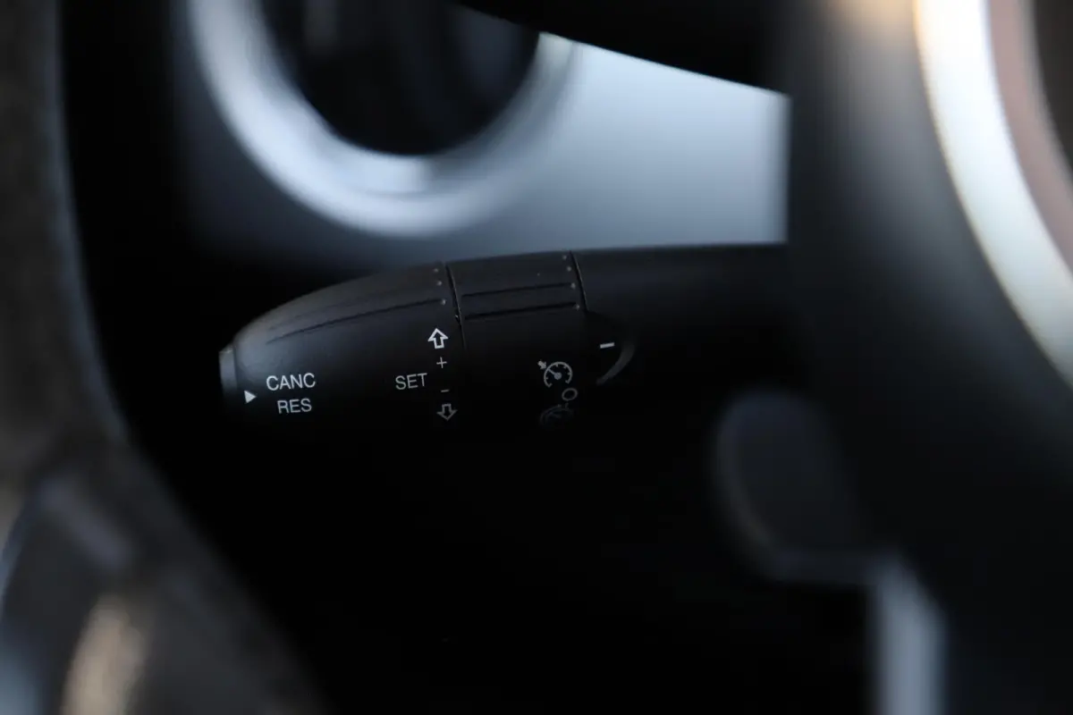 1.0 Hybrid Hey Google Schuifdak 15 inch LMV Half Leder Carplay Navigatie Airco Cruise Control