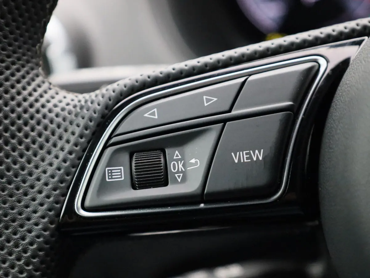 35 TFSI S Edition | Automaat | Navigatie | Airco | 17 Inch Velgen | Parkeersensoren Achter | S-Line |