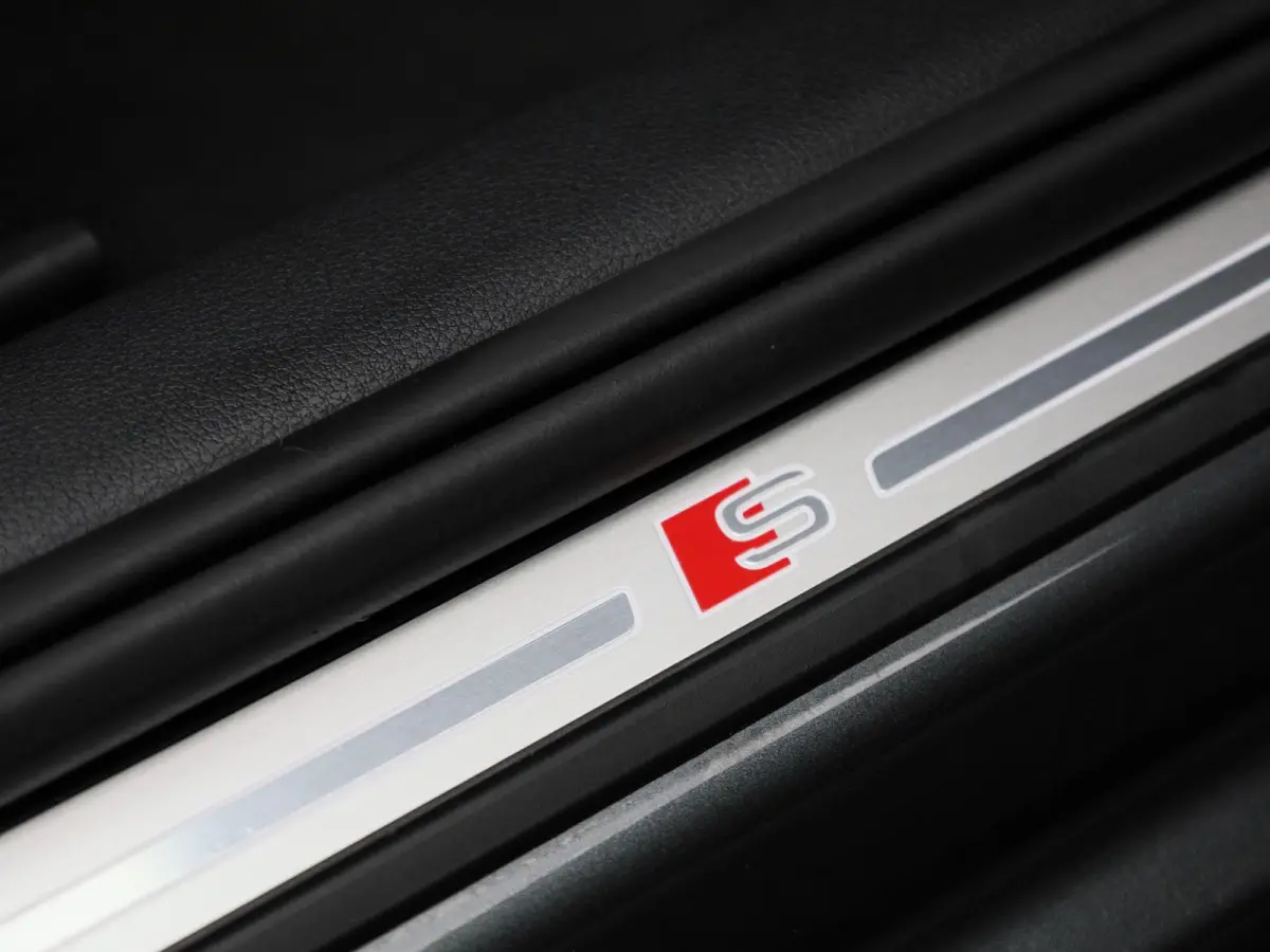 35 TFSI S Edition | Automaat | Navigatie | Airco | 17 Inch Velgen | Parkeersensoren Achter | S-Line |