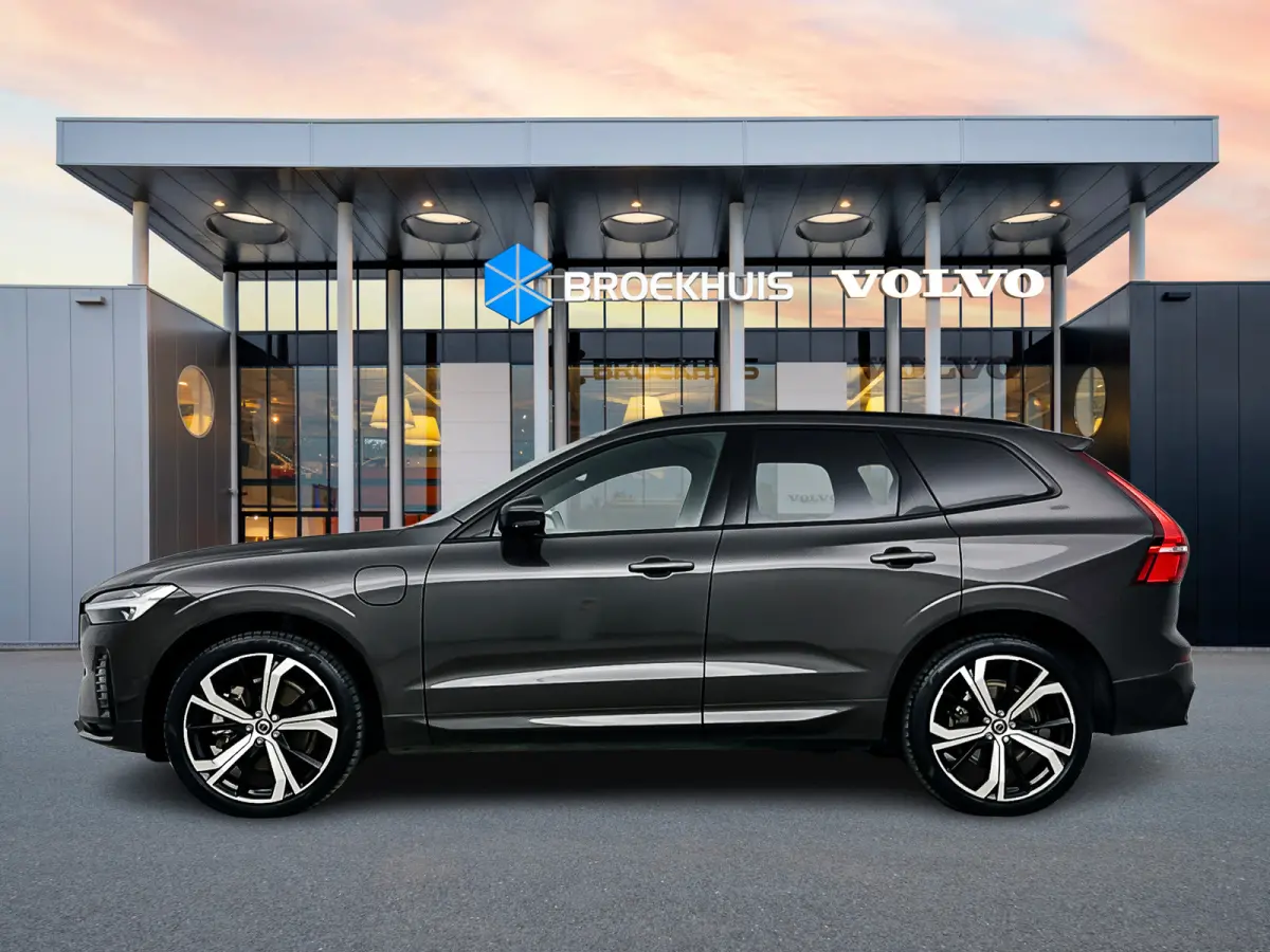 2.0 T6 Plug-in hybrid AWD Plus Dark | 21" | Geventileerd Nappa Leder | 360 Camera | Harman Kardon | Getint glas | Elektr. verst. stoelen | Stoel/stuur/achterbankverwarming | Adaptieve Cruise