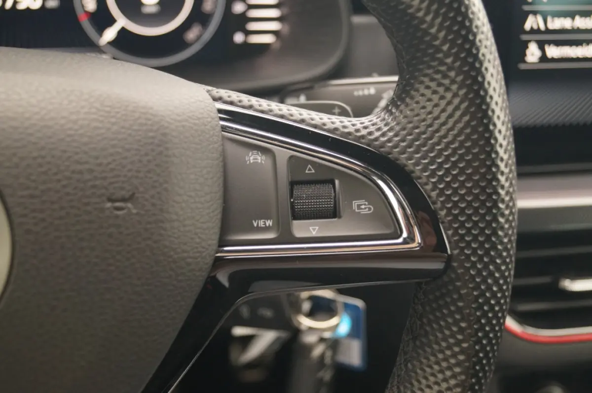 1.5 TSI 150pk DSG Sport Business -PANO-NAVI-ECC-DIGI-