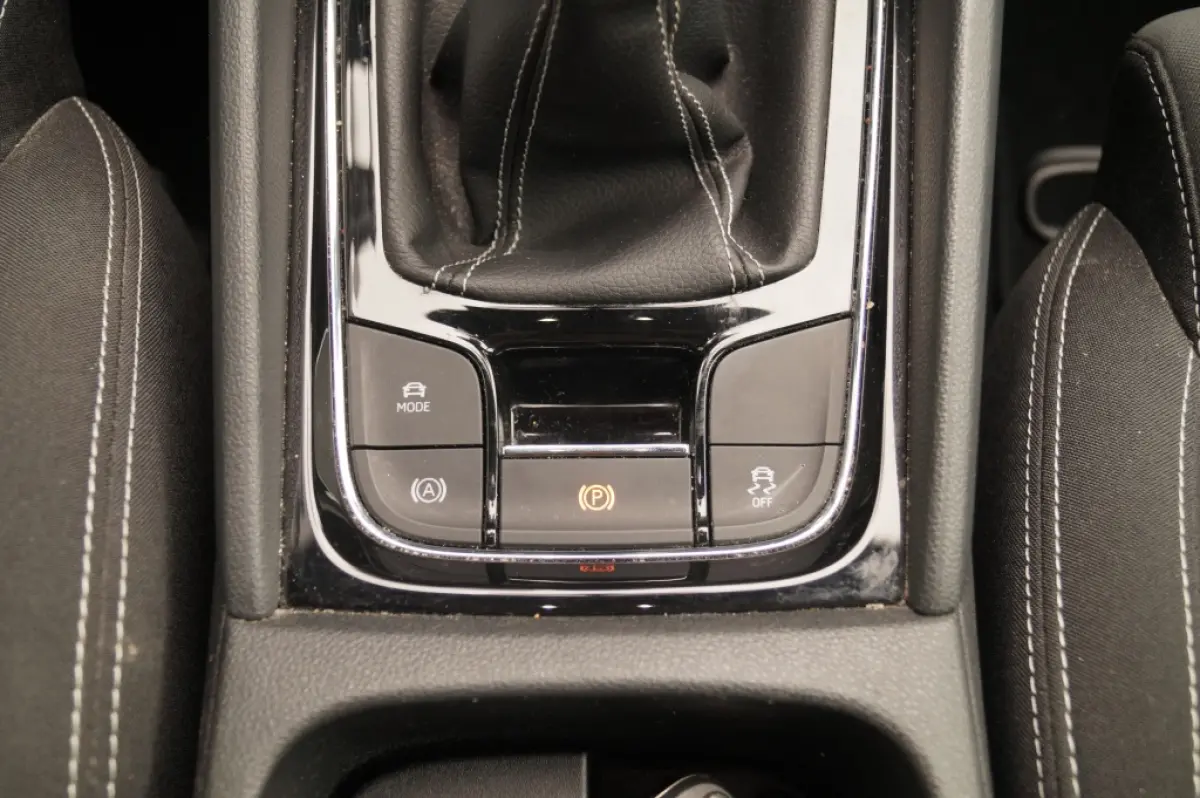 1.5 TSI 150pk Sportline Business -PANO-ECC-LED-NAVI-