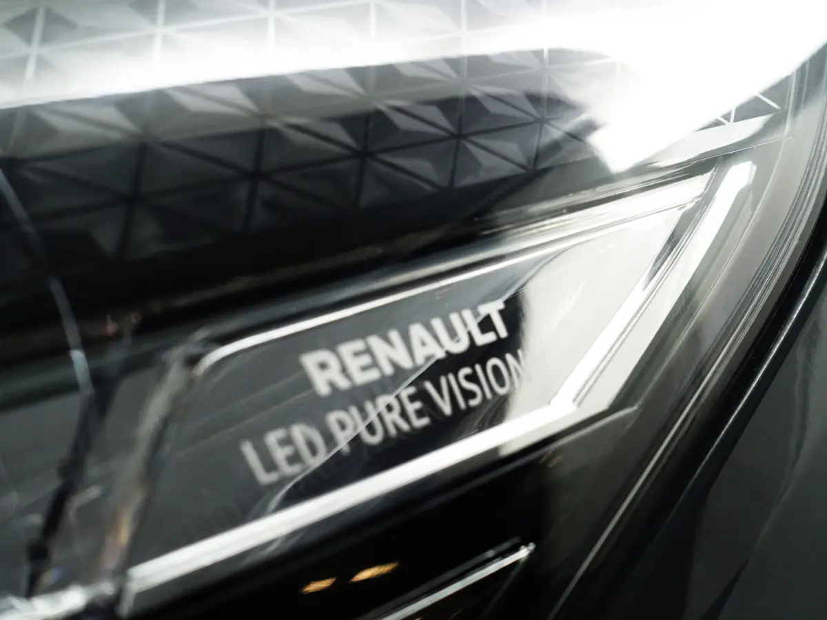 1.6 dCi Euro 6 L1 phase 2 Comfort- 3 Pers, Park Assist, Xenon Led, Cruise, Clima, Grijs Kenteken
