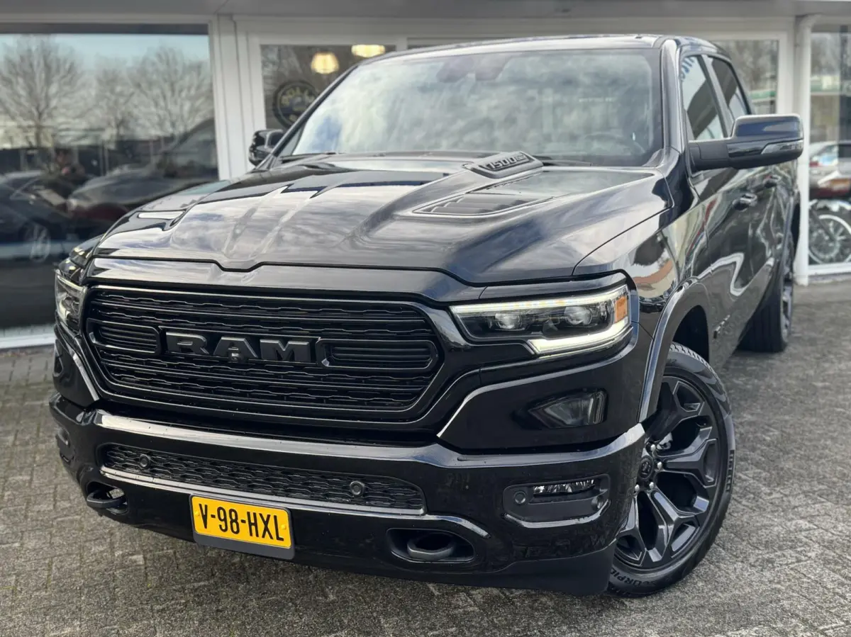 1500 4X4 5.7 V8 4x4 Crew Cab Limited,Head Up,digi dash,