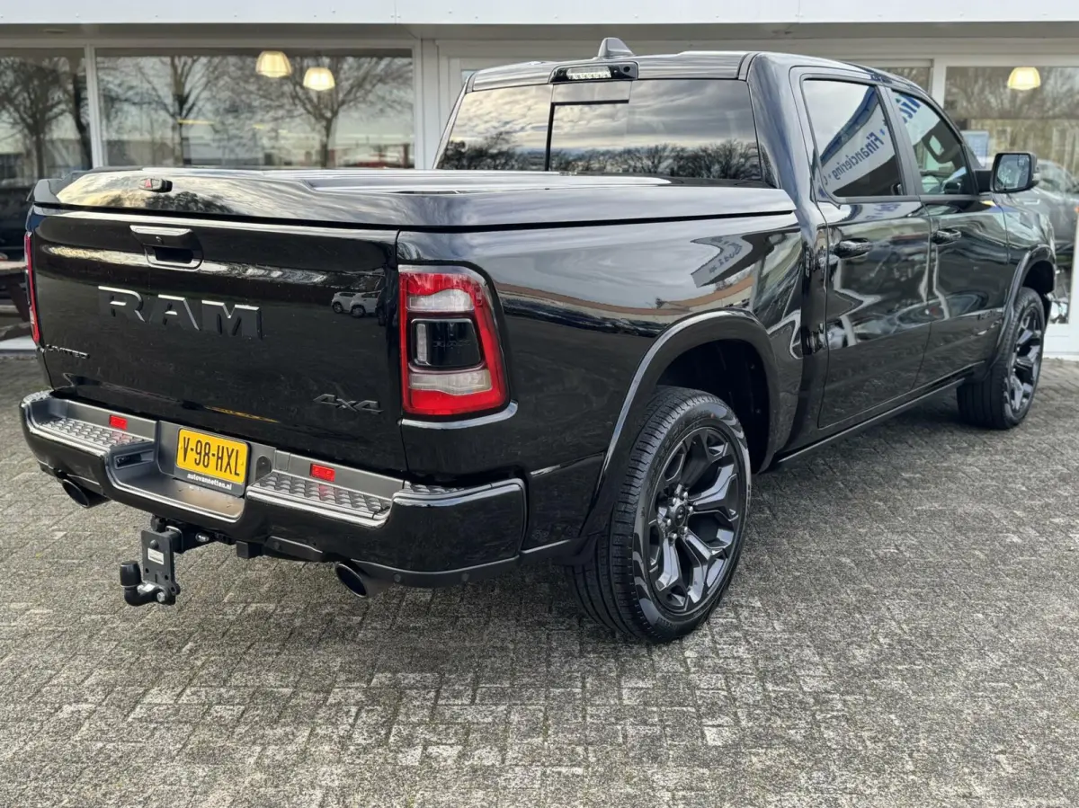 1500 4X4 5.7 V8 4x4 Crew Cab Limited,Head Up,digi dash,