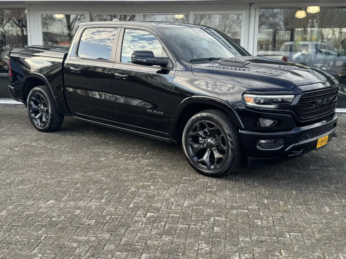 1500 4X4 5.7 V8 4x4 Crew Cab Limited,Head Up,digi dash,