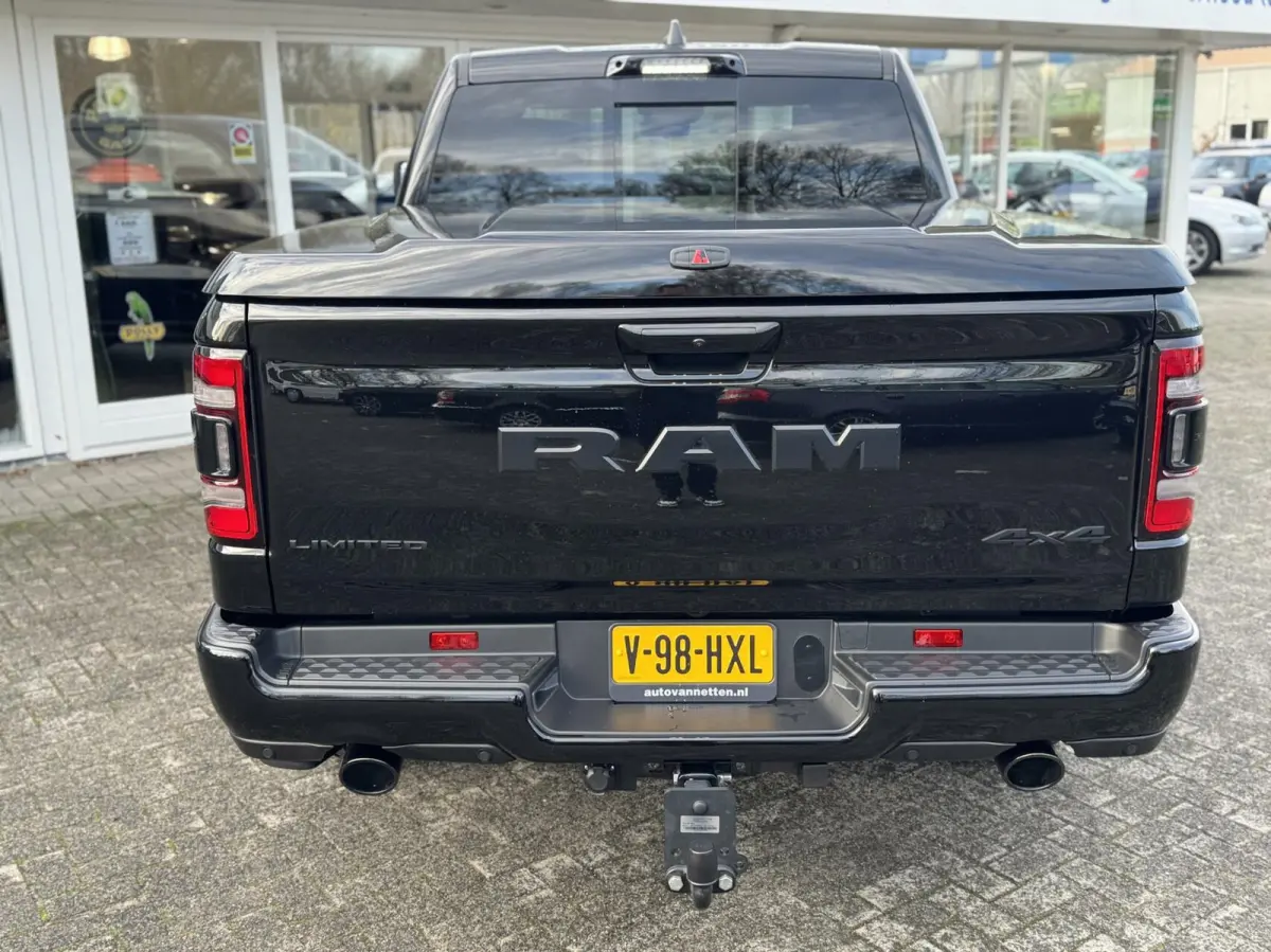 1500 4X4 5.7 V8 4x4 Crew Cab Limited,Head Up,digi dash,