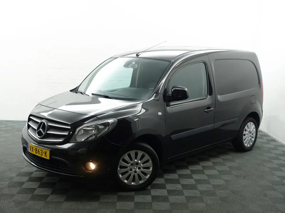 109 CDI BlueEFFICIENCY Prestige- Park Assist, Clima, Comfort Interieur, Bluetooth Audio, Grijs kenteken