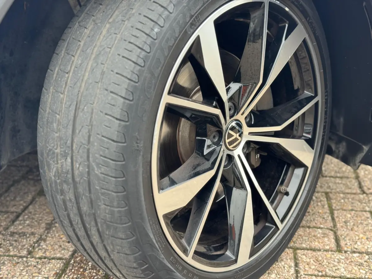 2.0 TSI 4Motion R-LINE 2021 AUT PANO NAP!