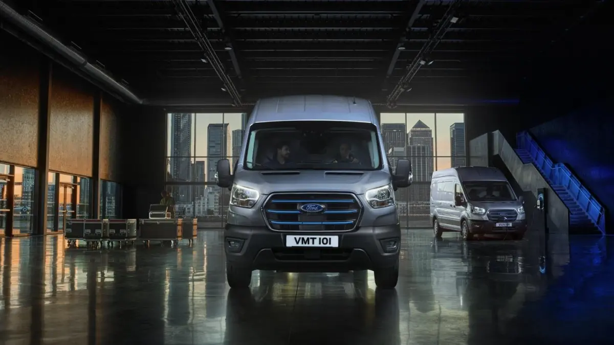 350 L2H2 Trend 68 kWh Ford E-Transit 350 68kWh L2H2 Trend | NIEUW TE BESTELLEN! | Verschillende Uitvoeringen en Opties Beschikbaar | 317 KM Rijbereik |