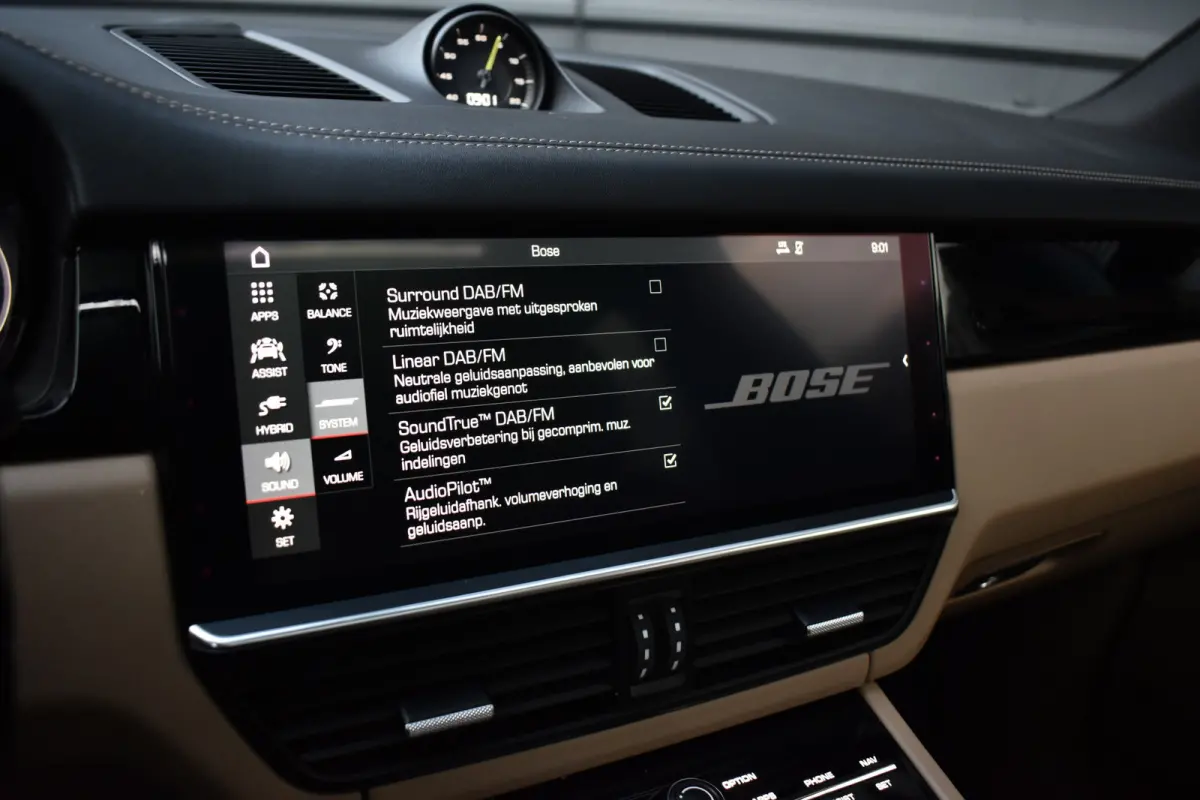 3.0 E-Hybrid 462pk Sport Chrono | Pano | Trekhaak | 360 Camera | Bose | Stuurverwarming | Luchtvering | Orig. NL |