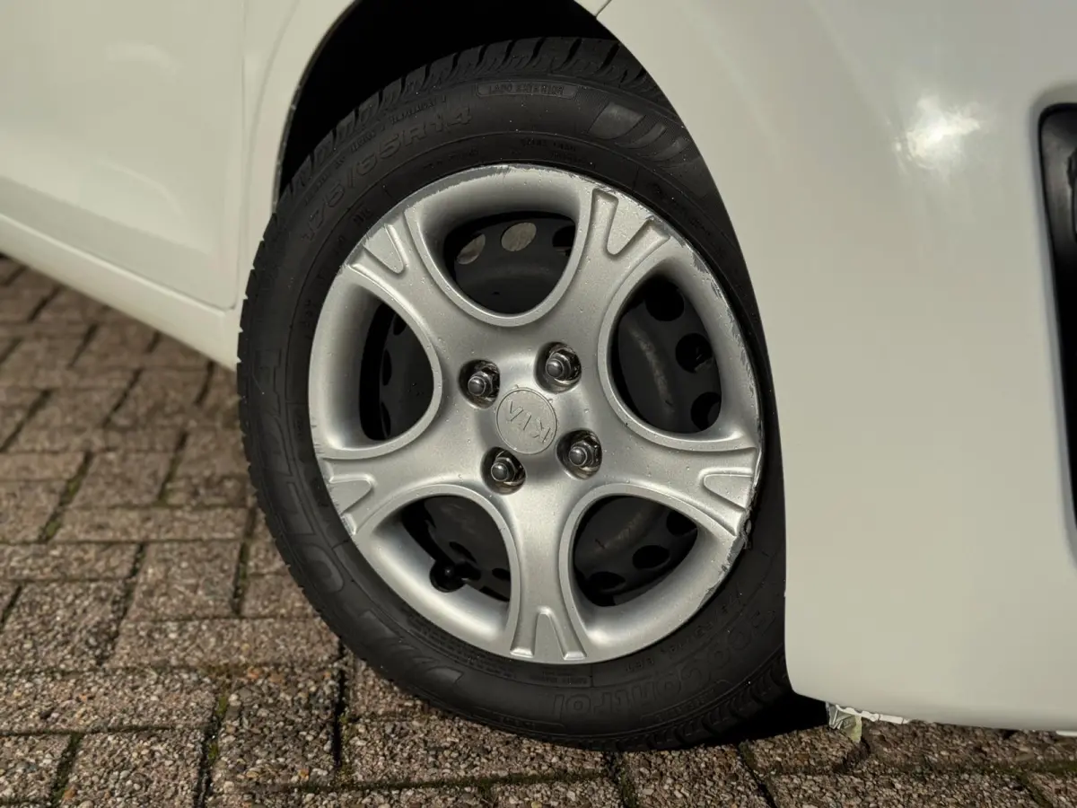 1.0 DPi ComfortLine 5p Wit 2020 AIRCO BTW 1e Eig