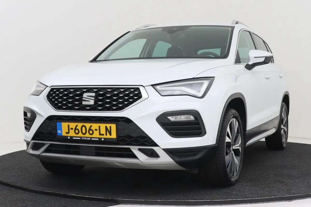 1.5 TSI Xperience Business Intense | Org NL | Dealer Ond. | Digital Cockpit | CarPlay | Stoelverwarming |