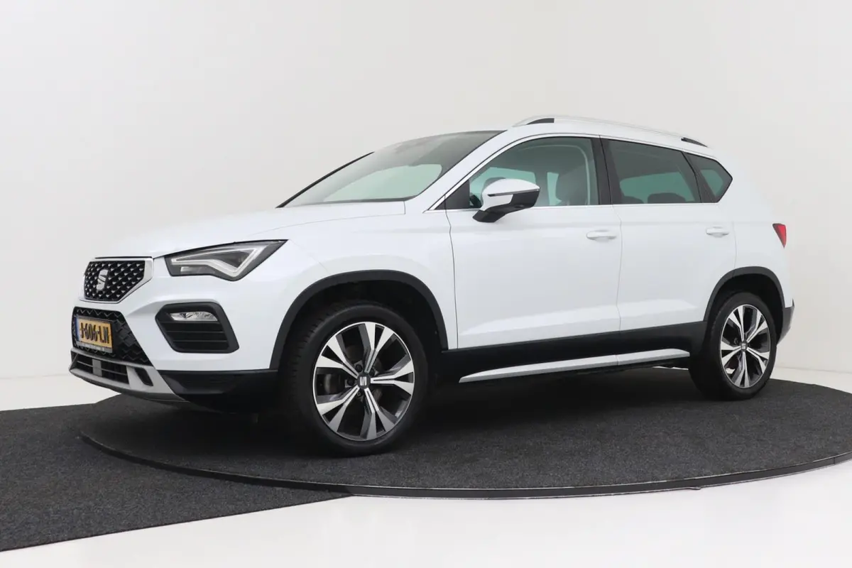 1.5 TSI Xperience Business Intense | Org NL | Dealer Ond. | Digital Cockpit | CarPlay | Stoelverwarming |