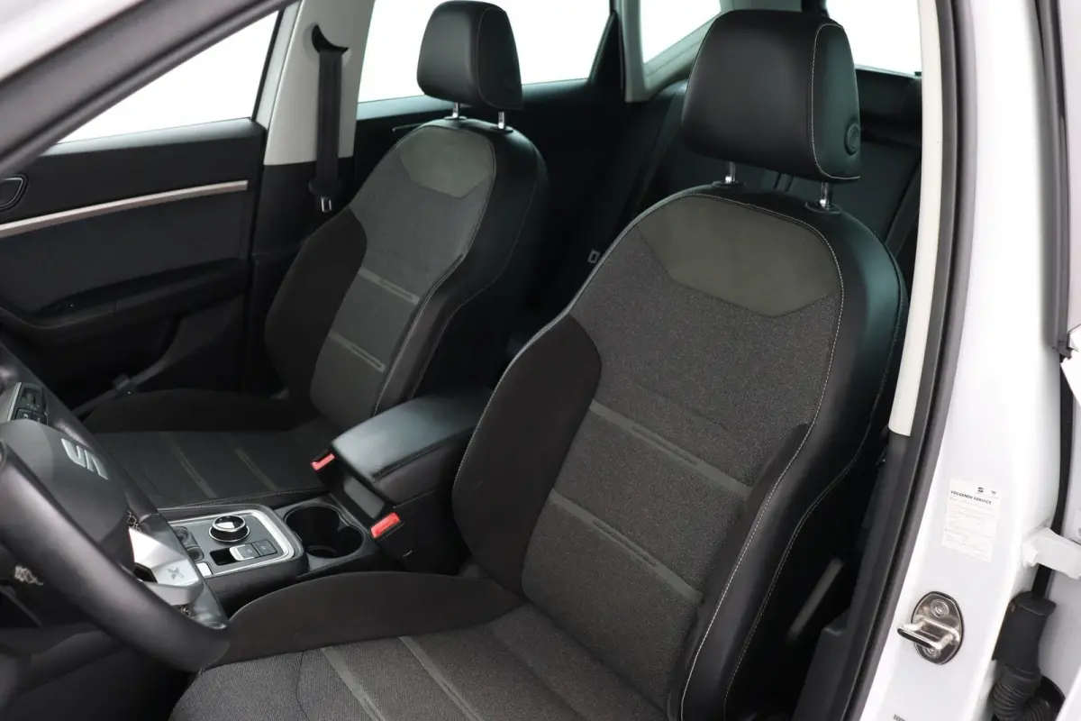1.5 TSI Xperience Business Intense | Org NL | Dealer Ond. | Digital Cockpit | CarPlay | Stoelverwarming |