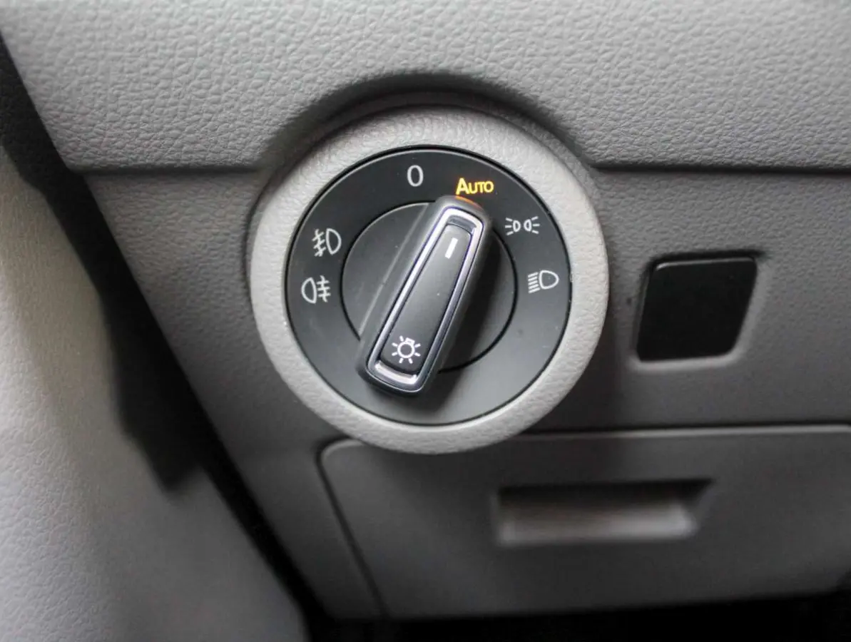 Caravelle 2.0 TDI L1 204 pk
