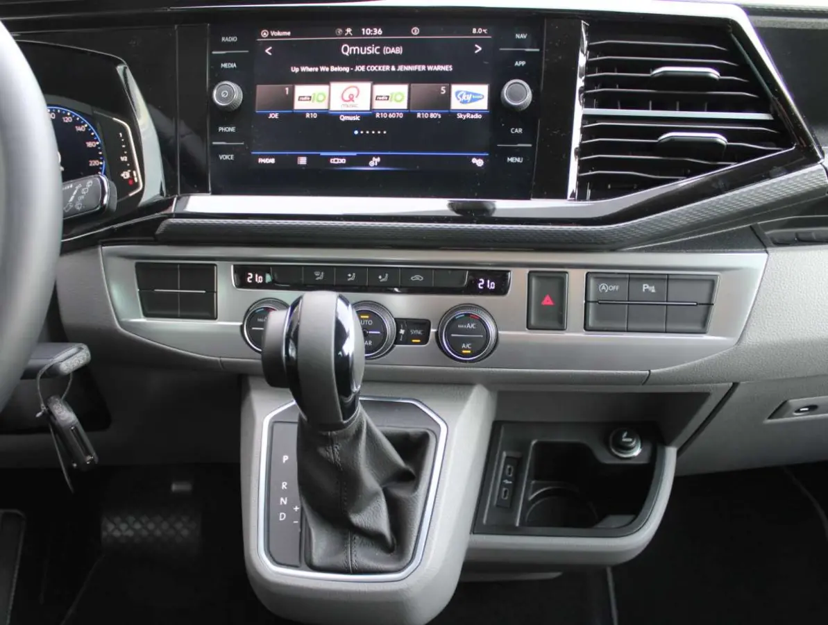 Caravelle 2.0 TDI L1 204 pk