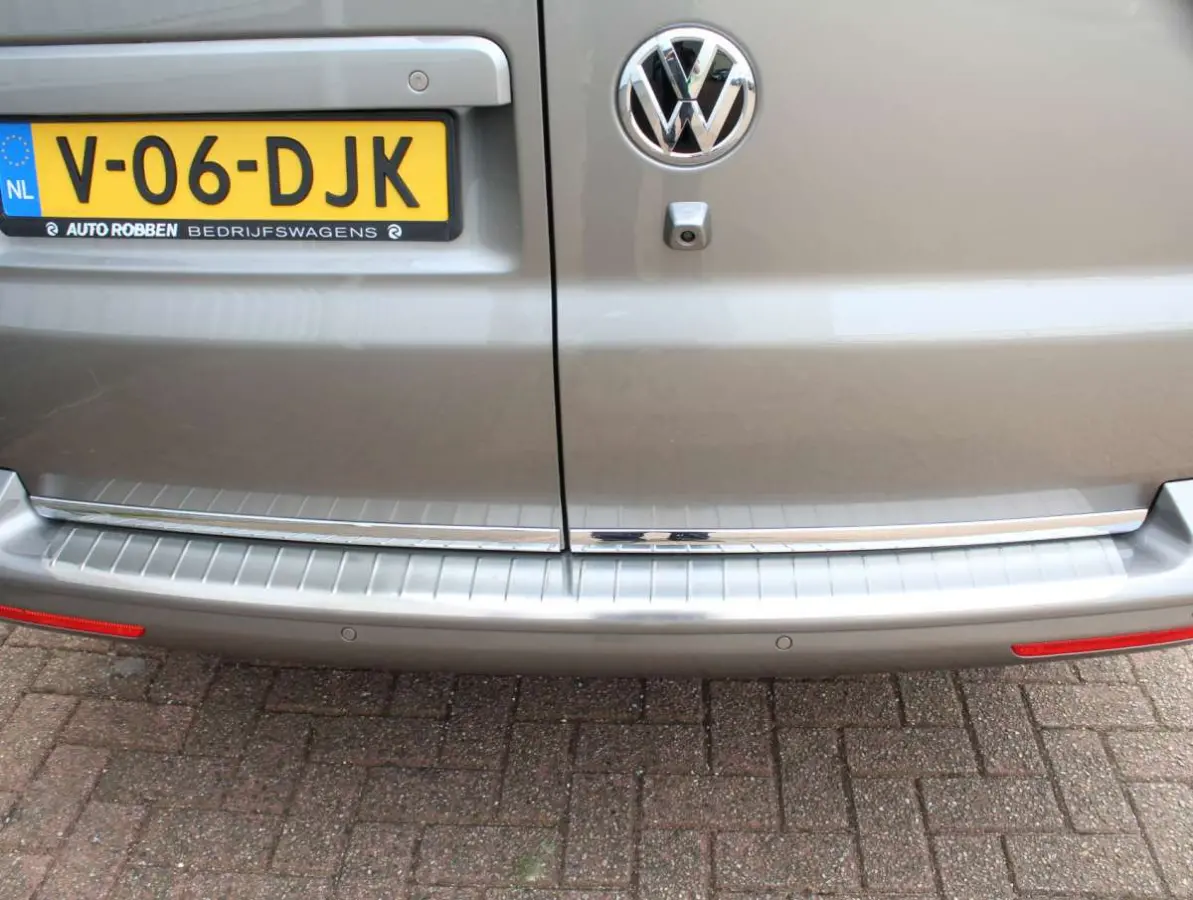 Caravelle 2.0 TDI L1 204 pk