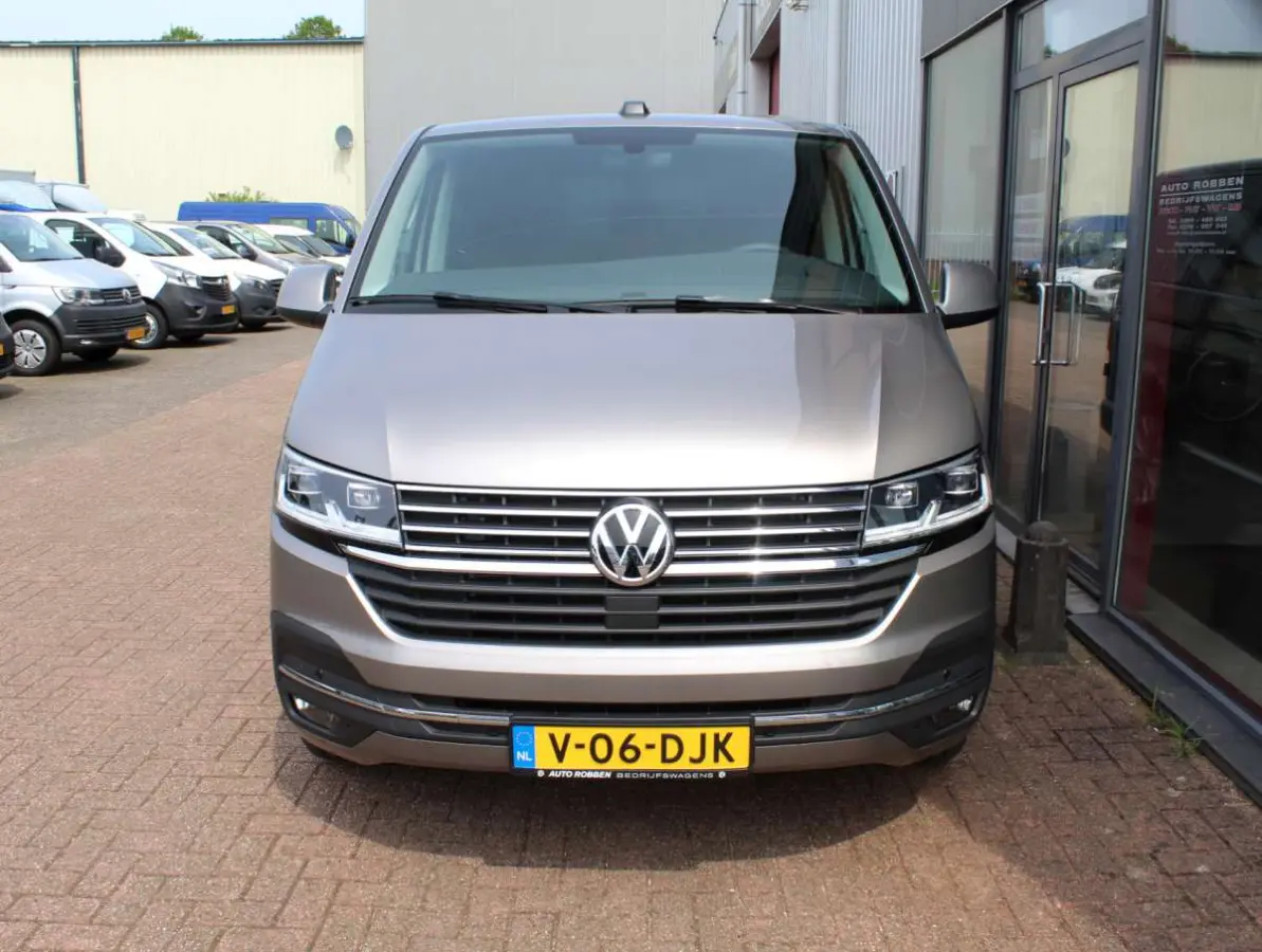 Caravelle 2.0 TDI L1 204 pk