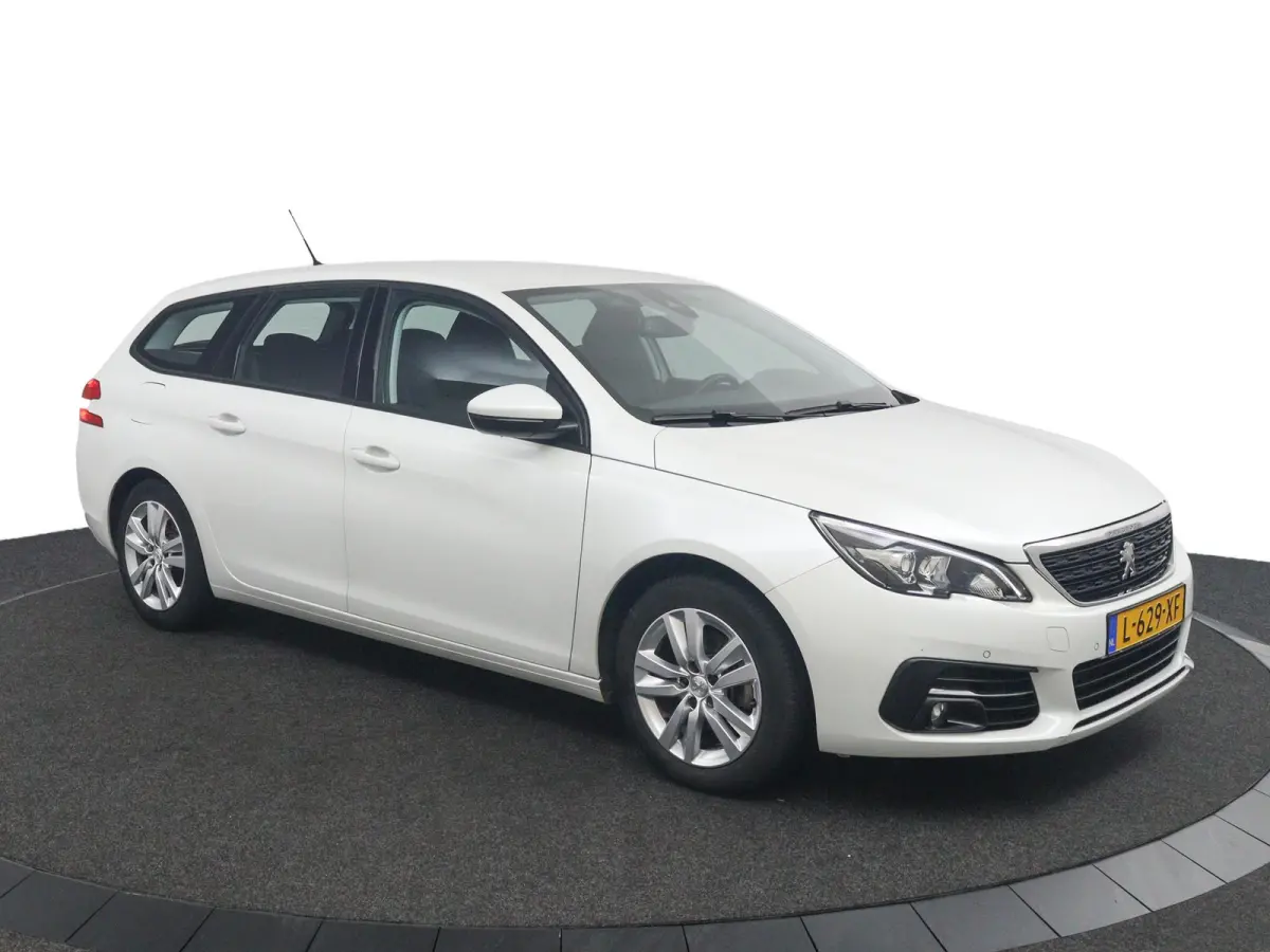 1.2 *110PK*ECC*NAVI*CAM*HAAK*CRUISE*CARPLAY*