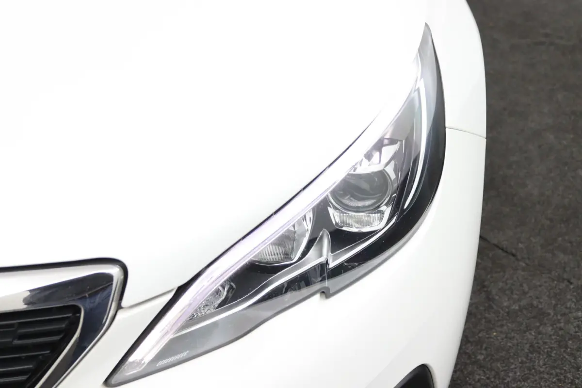 1.2 *110PK*ECC*NAVI*CAM*HAAK*CRUISE*CARPLAY*