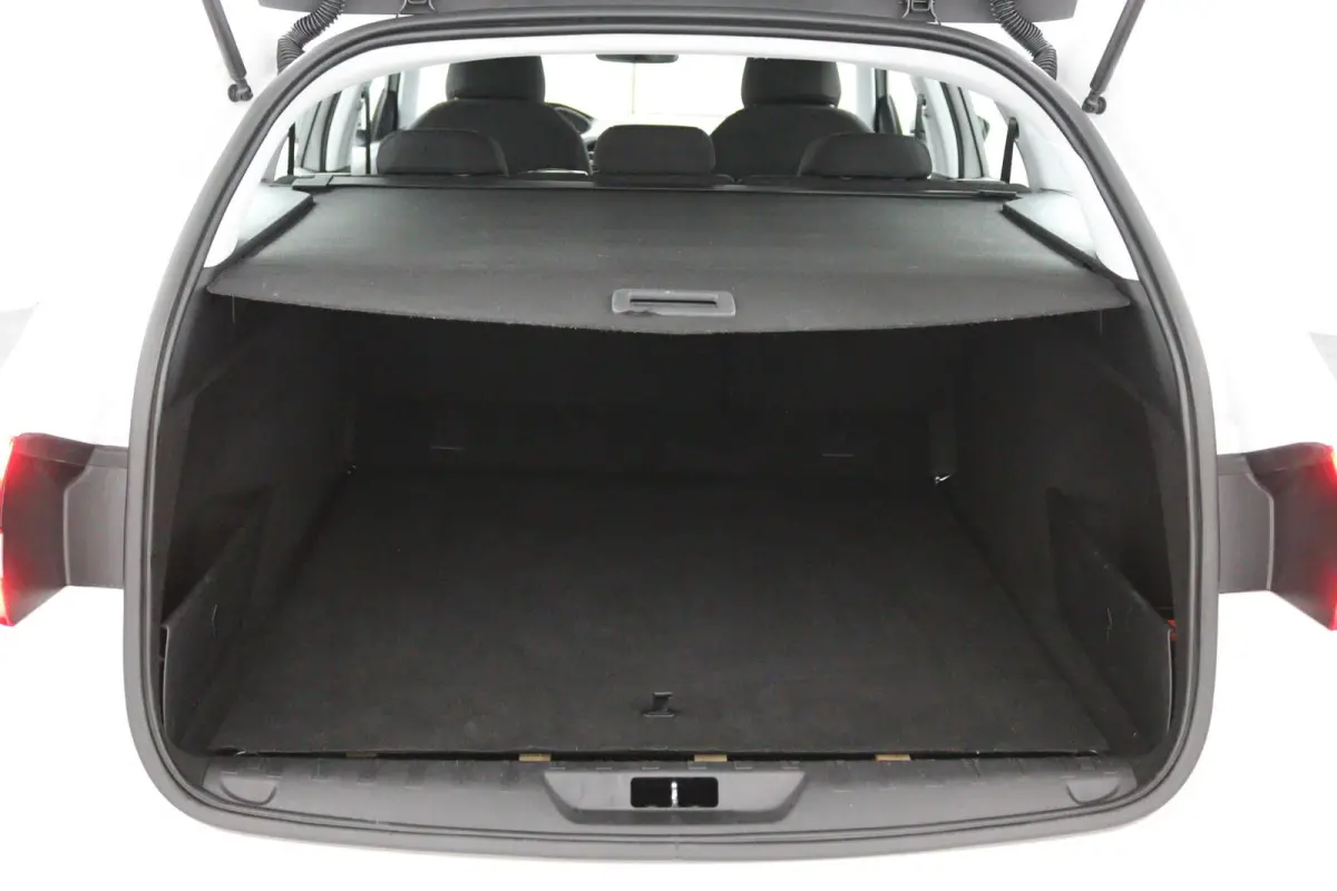 1.2 *110PK*ECC*NAVI*CAM*HAAK*CRUISE*CARPLAY*