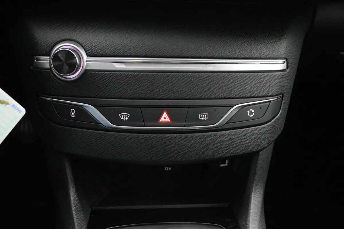 1.2 *110PK*ECC*NAVI*CAM*HAAK*CRUISE*CARPLAY*