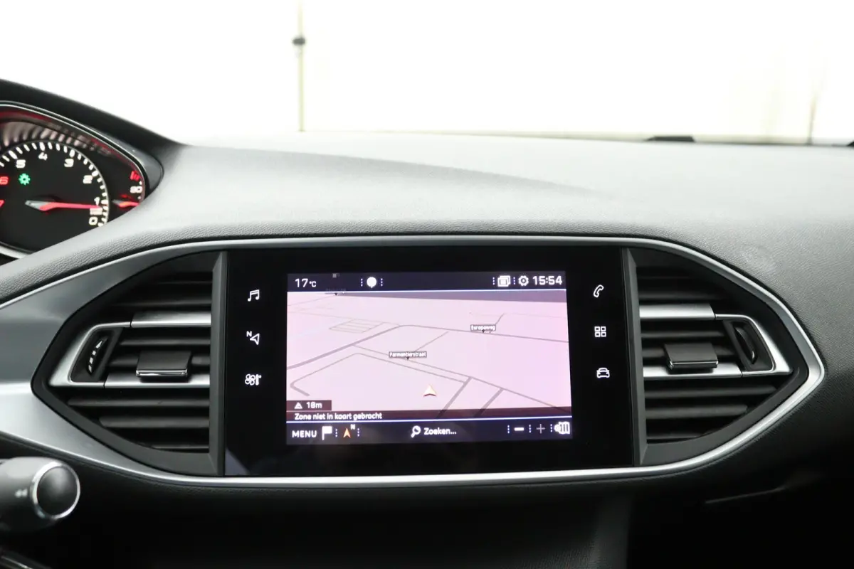 1.2 *110PK*ECC*NAVI*CAM*HAAK*CRUISE*CARPLAY*