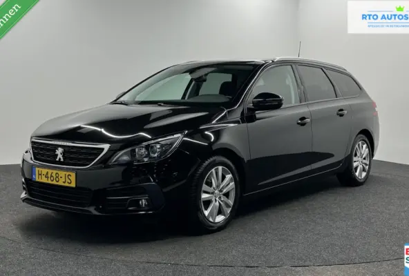 1.2 PureTech Blue Lease Executive PANO CARPLAY NAVI.