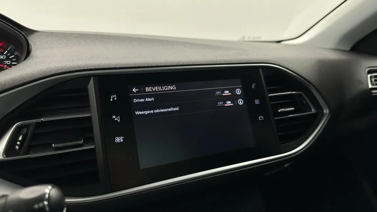 1.2 PureTech Blue Lease Executive PANO CARPLAY NAVI.