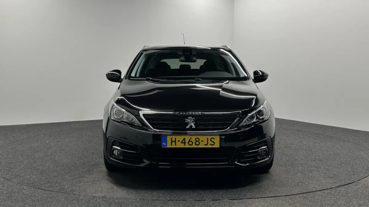 1.2 PureTech Blue Lease Executive PANO CARPLAY NAVI.