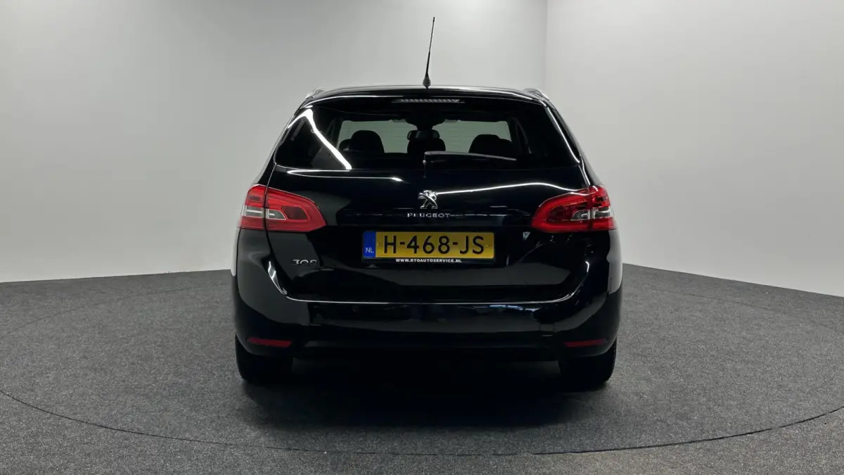 1.2 PureTech Blue Lease Executive PANO CARPLAY NAVI.