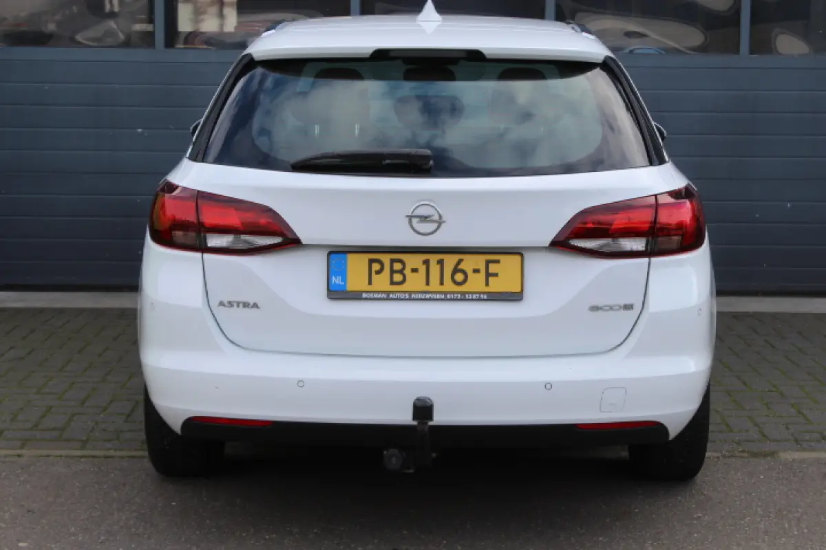 1.0 Online Edition Airco, Carplay, PDC, Bluetooth, DAB, Trekhaak, Apk t/m 5-27!