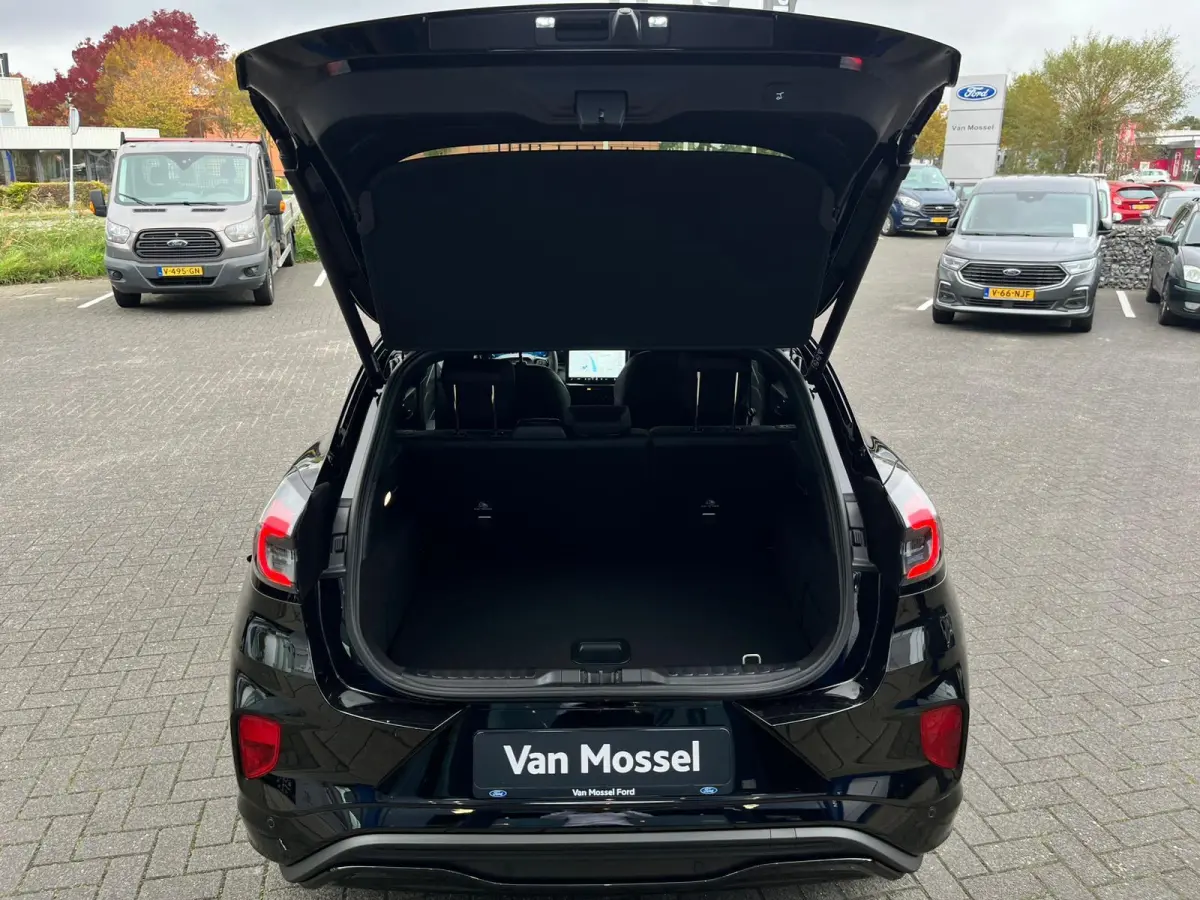 ST-Line X 1.0 EcoBoost Te bestellen | €4000 Ford voordeel | Sync 4 | 18'' lichtmetalen velgen | Adaptive cruisecontrol | Dodehoekdetectie | Winter pack | Climate control | Achteruitrijcame