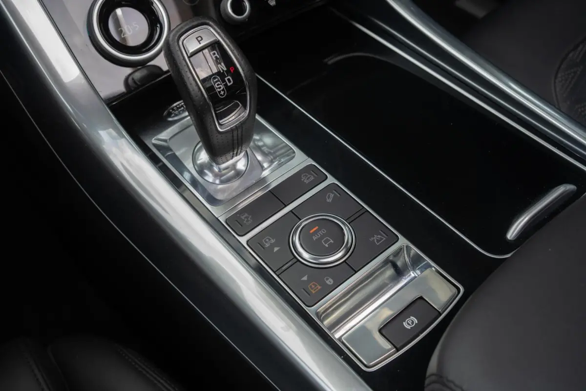 5.0 V8 SVR|1e Eig|Kuipstoel|Pano|Soft Close|DAB|Full Option|Dealer Onderhouden