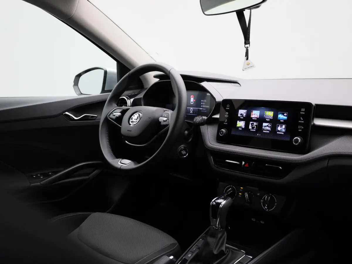 1.0 TSI Selection 115 PK AUTOMAAT |  Virtual Cockpit | Airco | Parkeersensoren | Apple carplay & Android auto | Keyless start | Lane Assist |