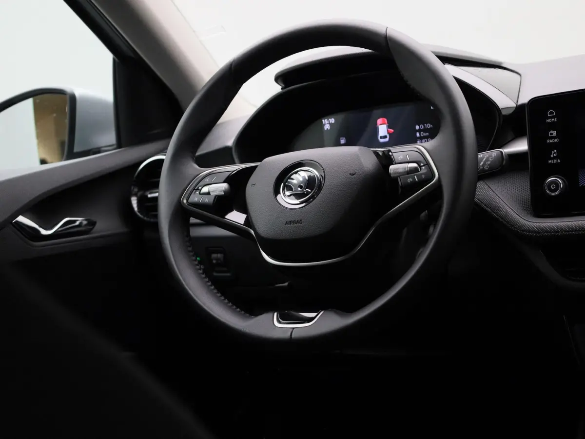 1.0 TSI Selection 115 PK AUTOMAAT |  Virtual Cockpit | Airco | Parkeersensoren | Apple carplay & Android auto | Keyless start | Lane Assist |