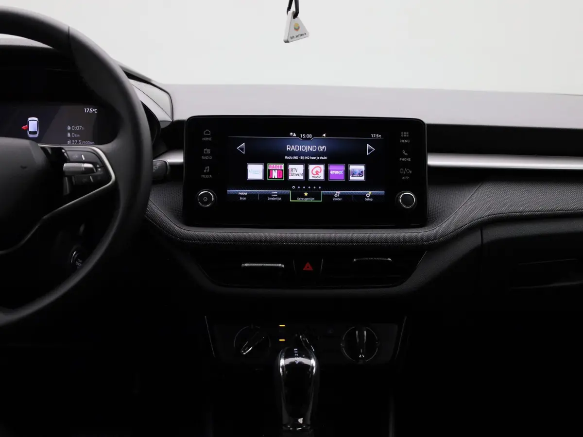 1.0 TSI Selection 115 PK AUTOMAAT |  Virtual Cockpit | Airco | Parkeersensoren | Apple carplay & Android auto | Keyless start | Lane Assist |