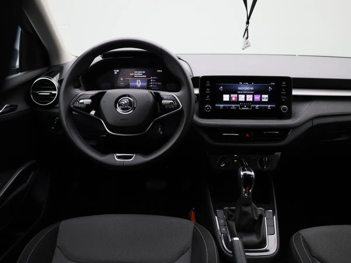 1.0 TSI Selection 115 PK AUTOMAAT |  Virtual Cockpit | Airco | Parkeersensoren | Apple carplay & Android auto | Keyless start | Lane Assist |