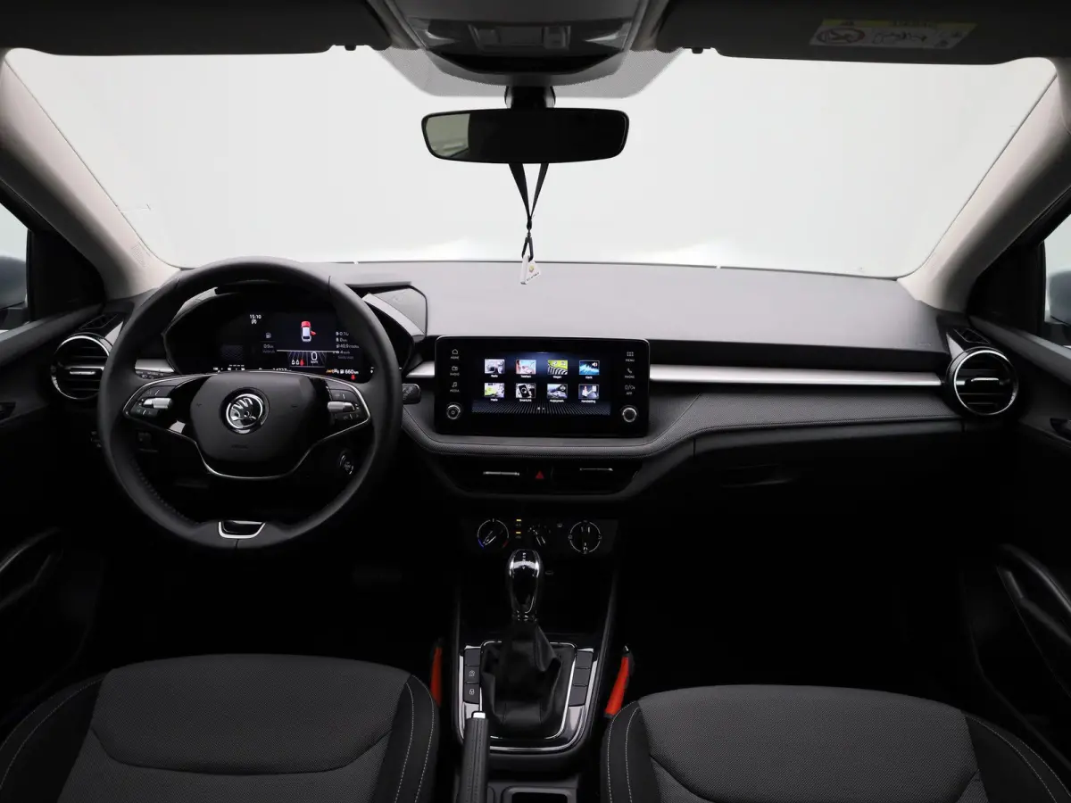 1.0 TSI Selection 115 PK AUTOMAAT |  Virtual Cockpit | Airco | Parkeersensoren | Apple carplay & Android auto | Keyless start | Lane Assist |